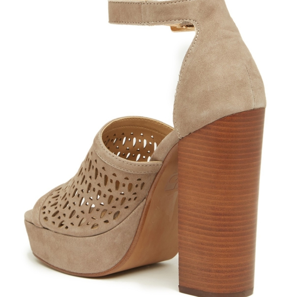 NWT! Joe's Jeans Lorne platform sandals - Picture 2 of 11